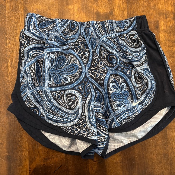 NIKE Tempo Dri-Fit Blue Paisley Running Shorts, Small - Picture 1 of 5